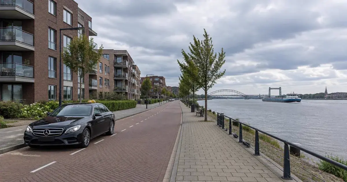 Taxi in Papendrecht langs de Merwede